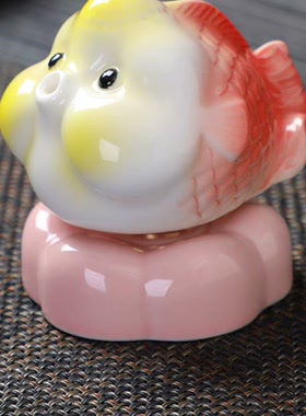 景德镇陶瓷泡泡鱼转转摆件装饰品罩面车子摆件，工艺品萌宠de