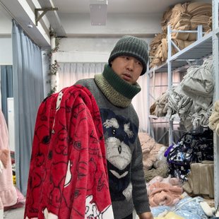 180.200红色史努比毯子2条 直播间门口 瑕疵