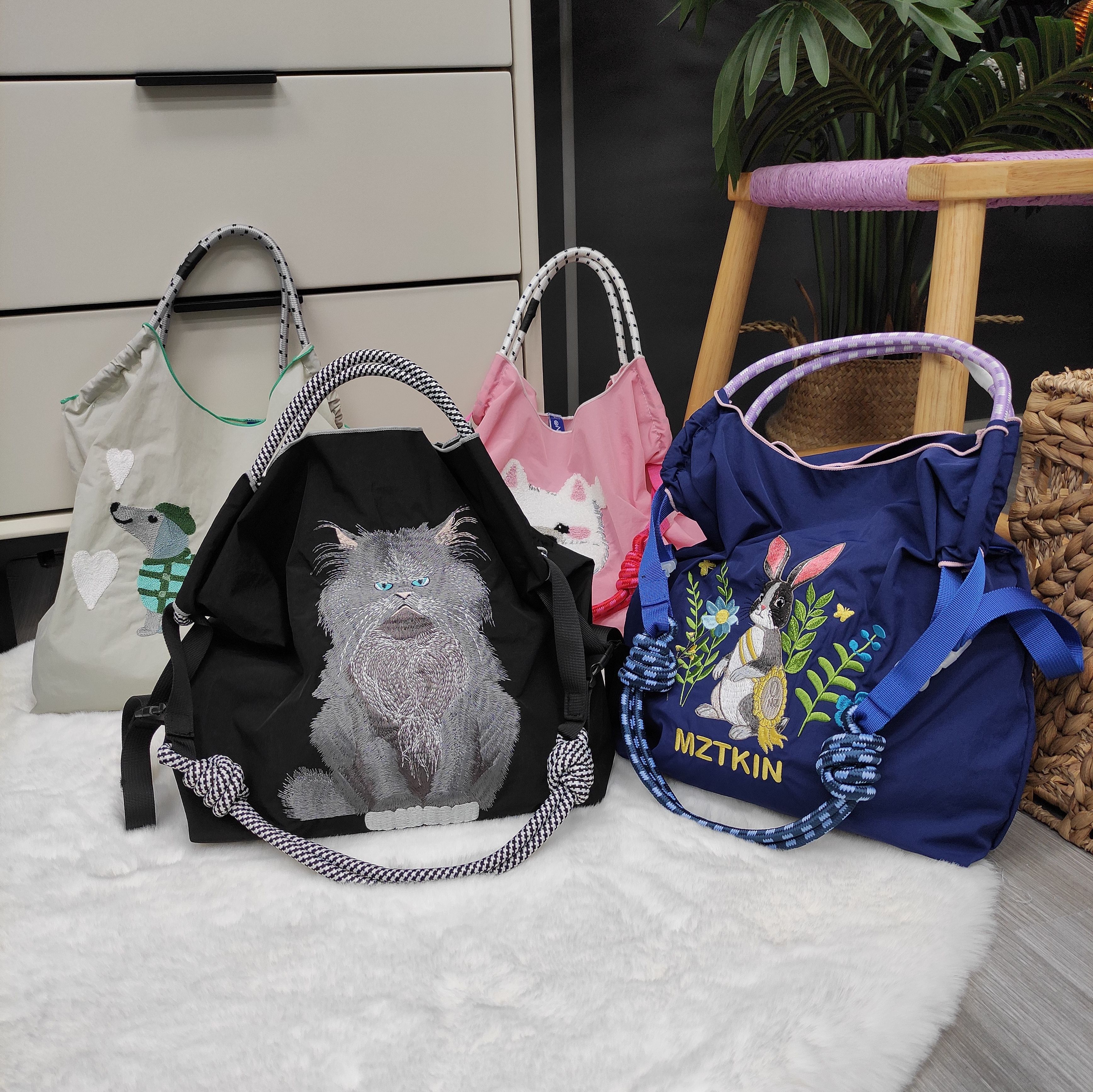 日系刺绣卡通动物布包包 手提兔子猫咪单肩通勤包 可配肩带