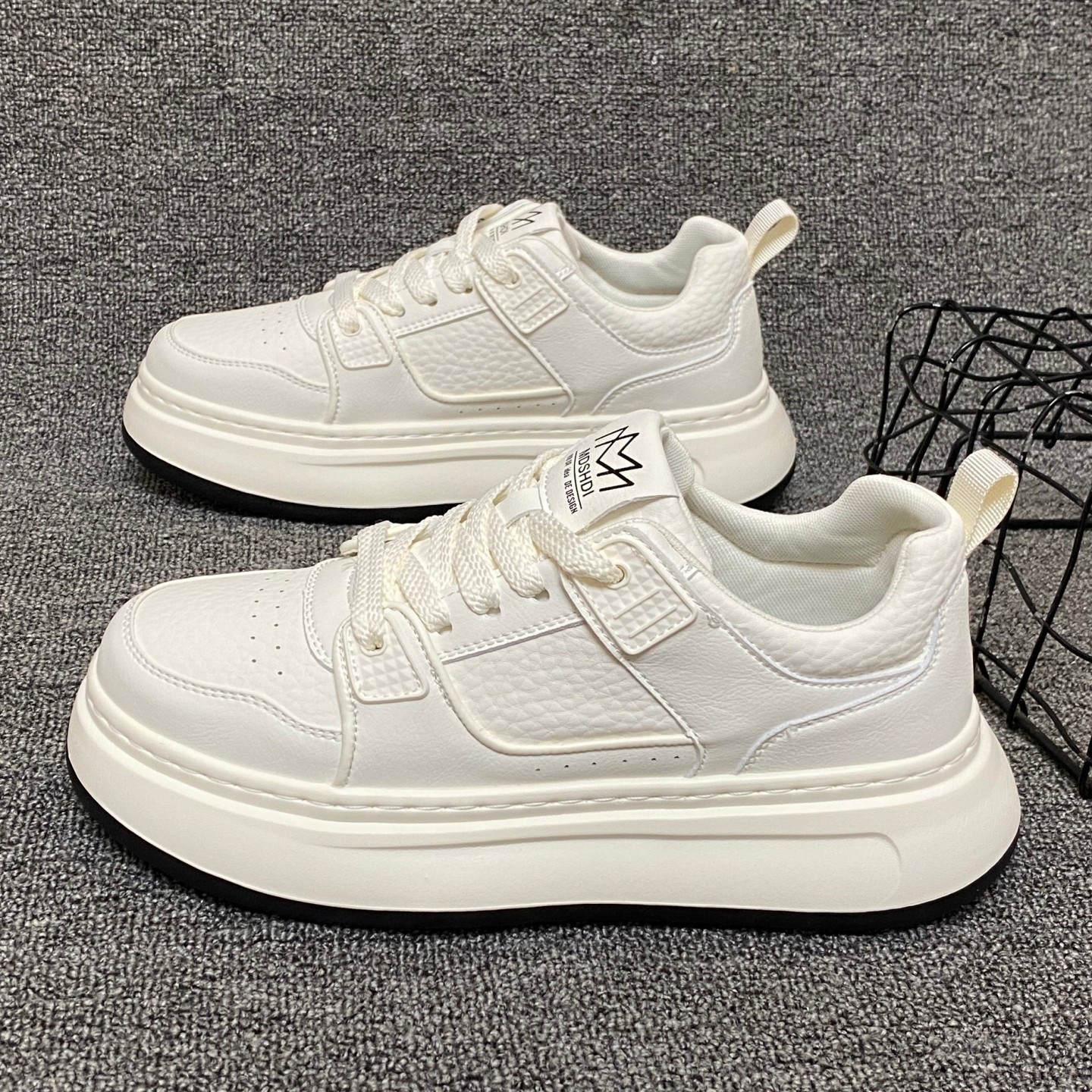 韩版男鞋2026春季新款简约厚底休闲小白鞋潮流青少年时尚增高板鞋,流行男鞋,休闲板鞋,淘宝优惠券,粉丝福利购,淘宝优惠卷