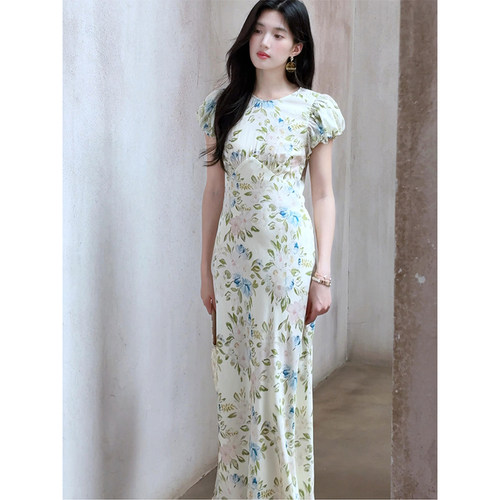 parkyeon 轻奢名媛风方领碎花收腰连衣裙女夏季显瘦气质长裙子