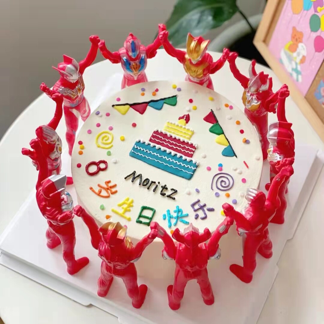 网红英雄超人蛋糕装饰摆件儿童生日烘焙派对甜品台怪兽玩具插件