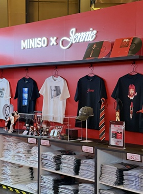 现货 名创优品miniso Jennie快闪代购周边Ruby系列T恤短袖