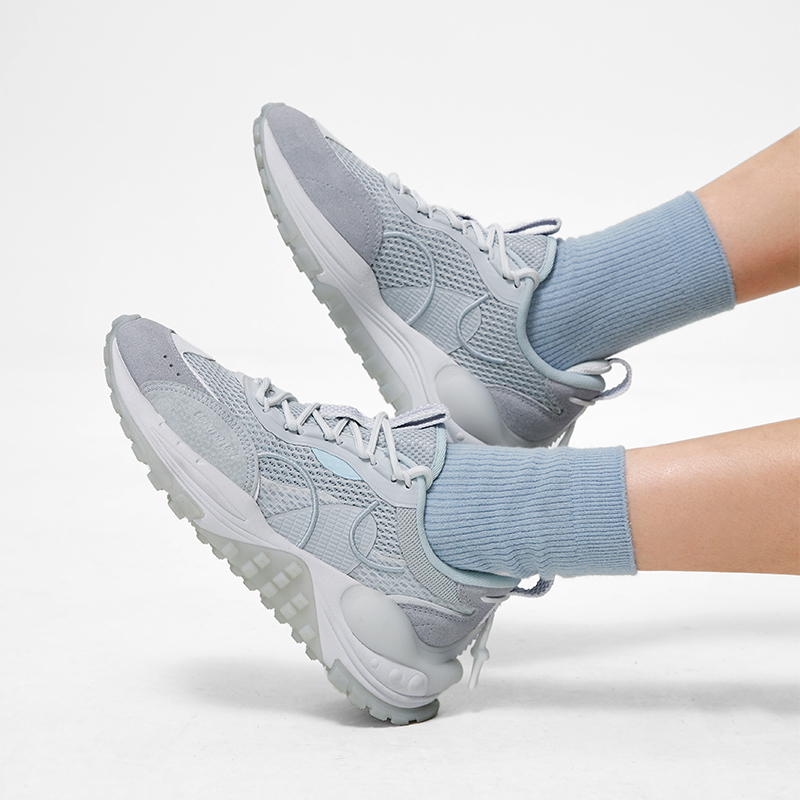 李宁CF溯星轨回弹女款系带运动鞋