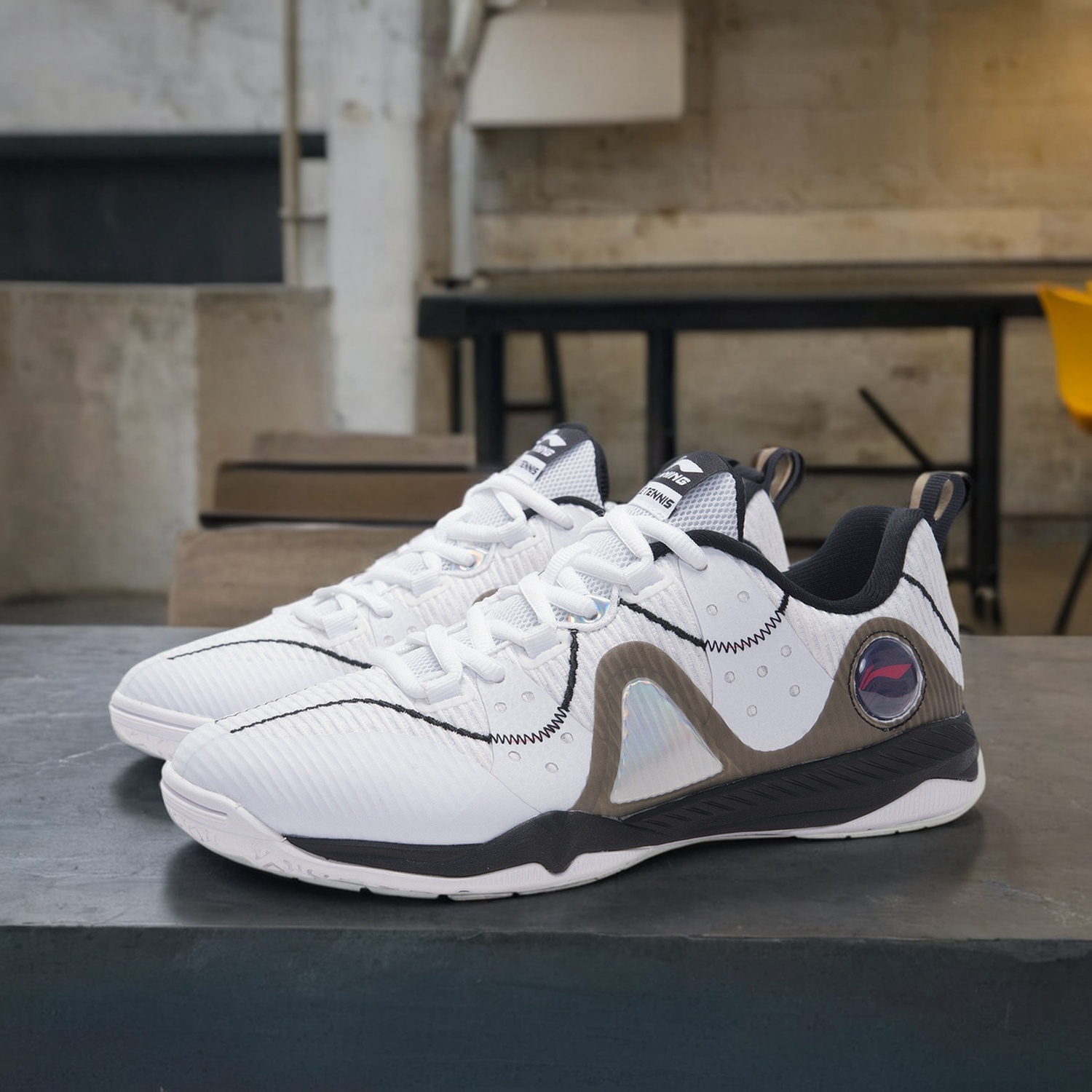 李宁乒乓球鞋透气耐磨防滑缓震