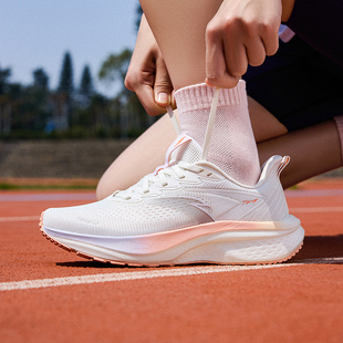 ANTA/安踏冬季新款马赫5代SE女子户外时尚休闲竞速跑鞋122525582