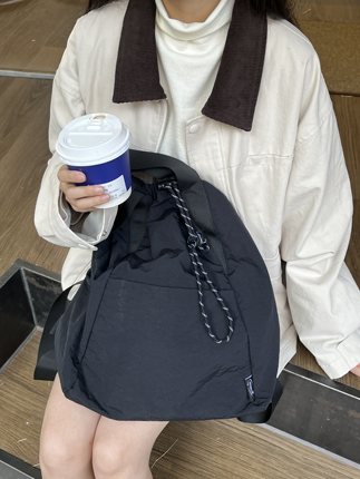 学院风休闲双肩包包2024新款大容量黑色大学生背包百搭单肩手提包