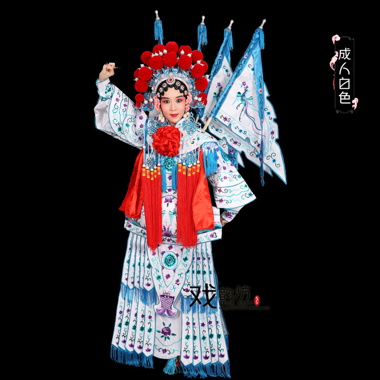 戏剧演出穆桂英挂帅刀马旦