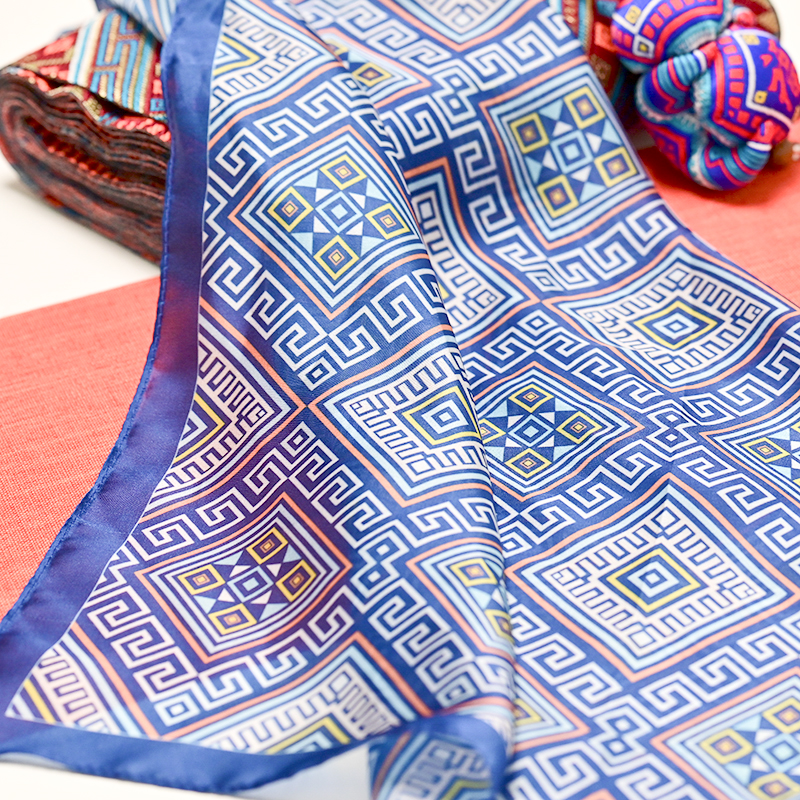 广西壮族民族文创丝巾装饰礼品