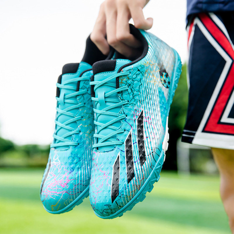 2026年新款低帮足球鞋专业男女碎钉专用训练长钉学生儿童青年球鞋,运动鞋new,足球鞋,淘宝优惠券,粉丝福利购,淘宝优惠卷