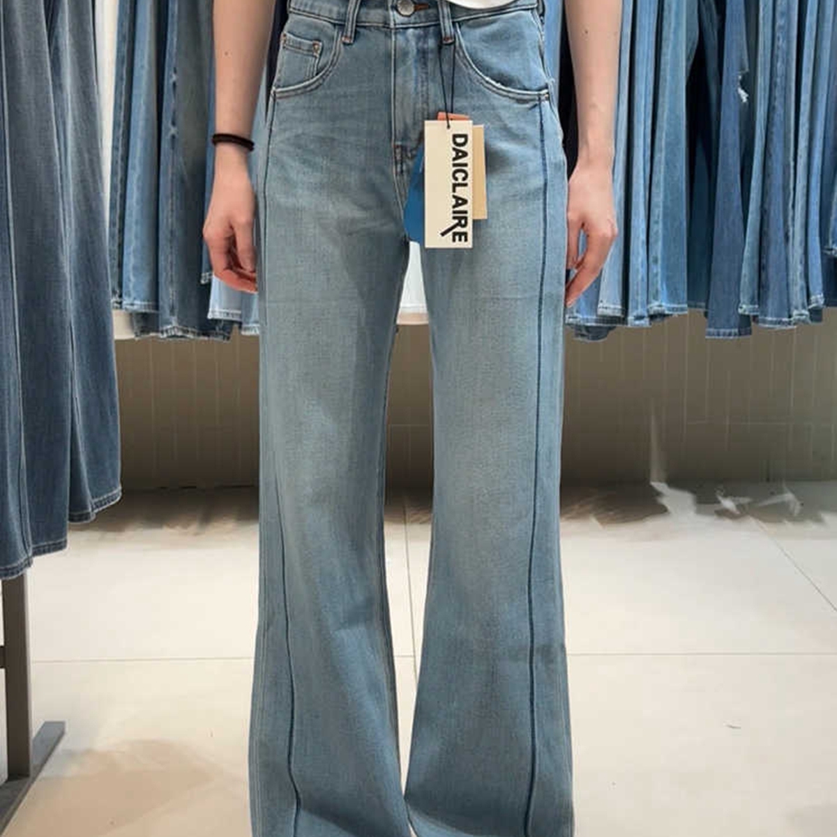 代嘉儿daiclaire直筒微喇牛仔裤女夏季薄款高腰弹力拖地裤子99556