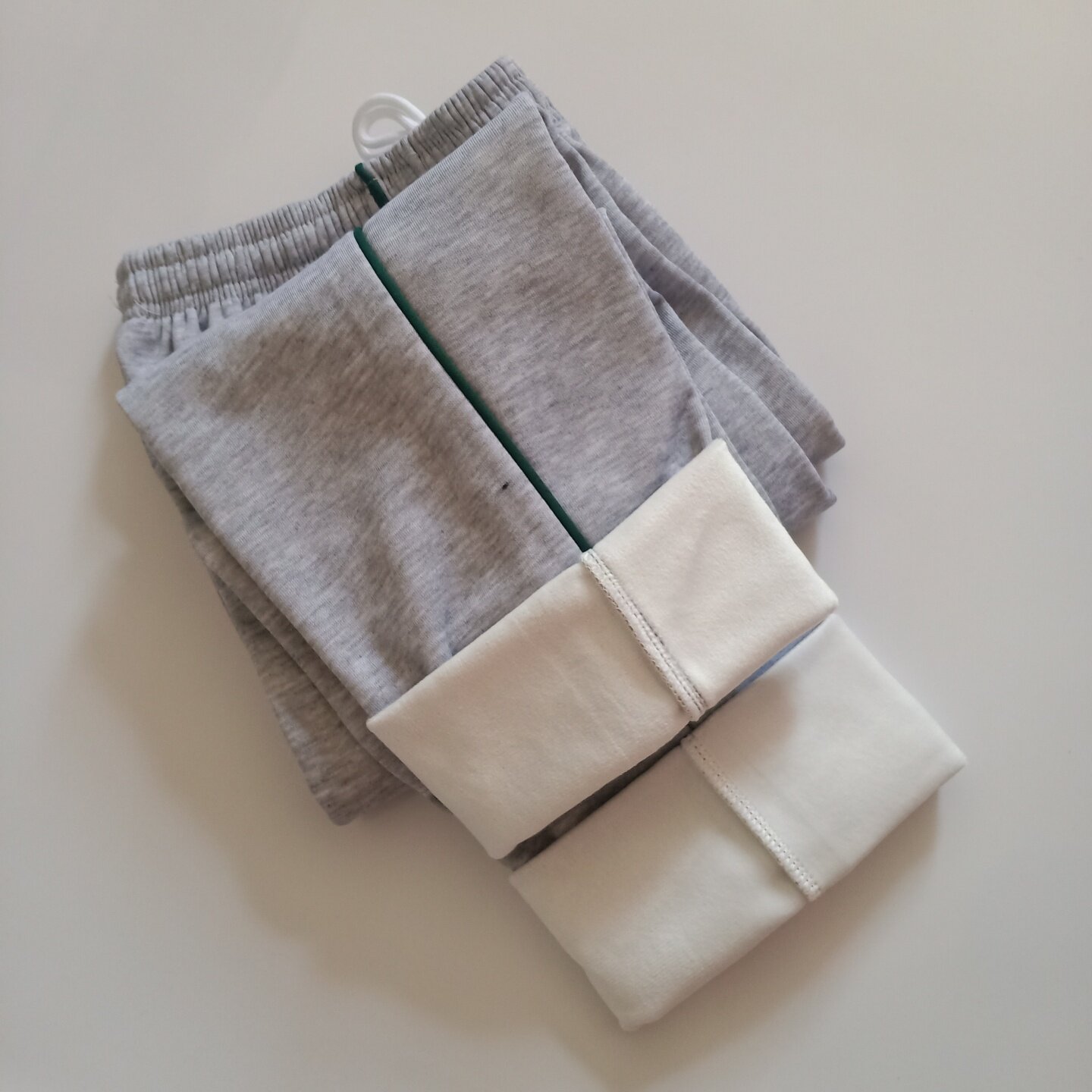 浅灰色校服裤子墨绿条一道杠细边图片