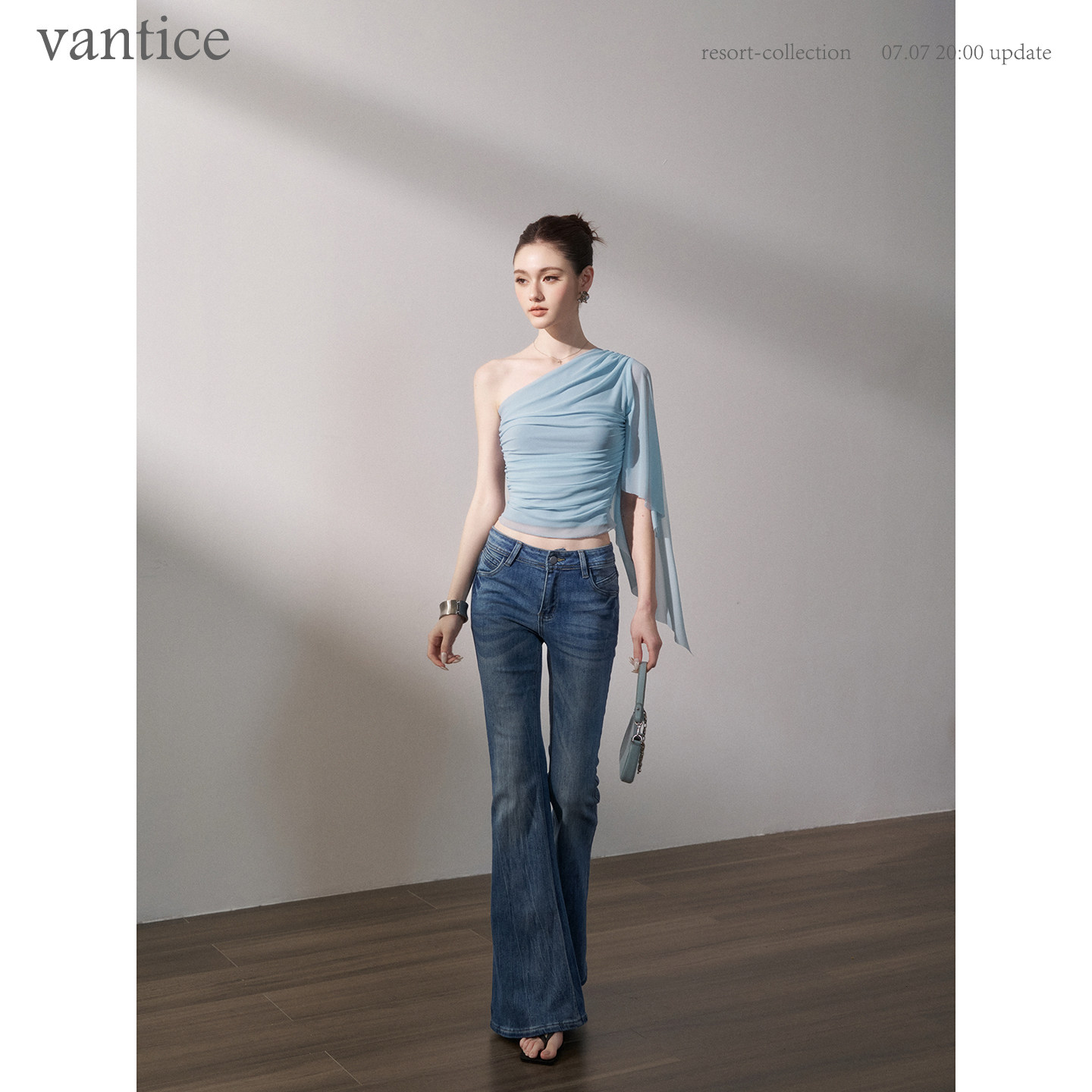 vantice 经典百搭复古中低腰提臀牛仔裤弹力修身显瘦休闲喇叭裤子