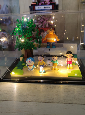 keeppley启蒙多啦A梦房间防尘盒时光机电视机水泥管亚克力展示盒