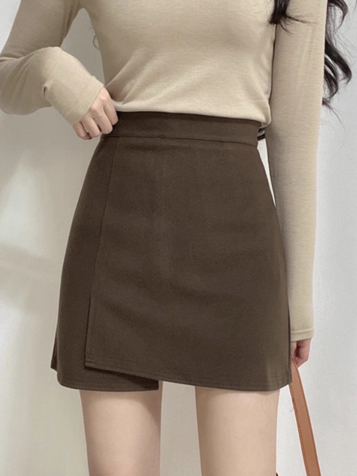 棕色毛呢半身裙女2025新款秋冬a字高腰显瘦高级气质包臀短裙子女