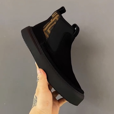 59052休闲板鞋新款男士鞋透气加绒韩版磨砂拼接皮休闲男皮鞋净色