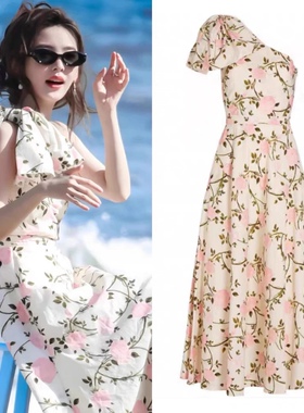 章若楠同款海边度假风斜肩碎花连衣裙女夏季法式气质露肩沙滩长裙