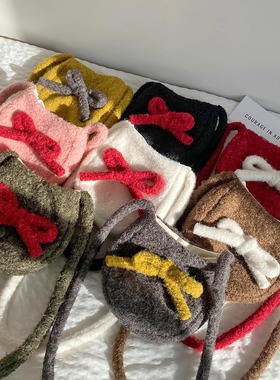 秋冬季毛绒毛毛小包包女2025新款新年红色圆蛋包毛呢斜挎包手机包