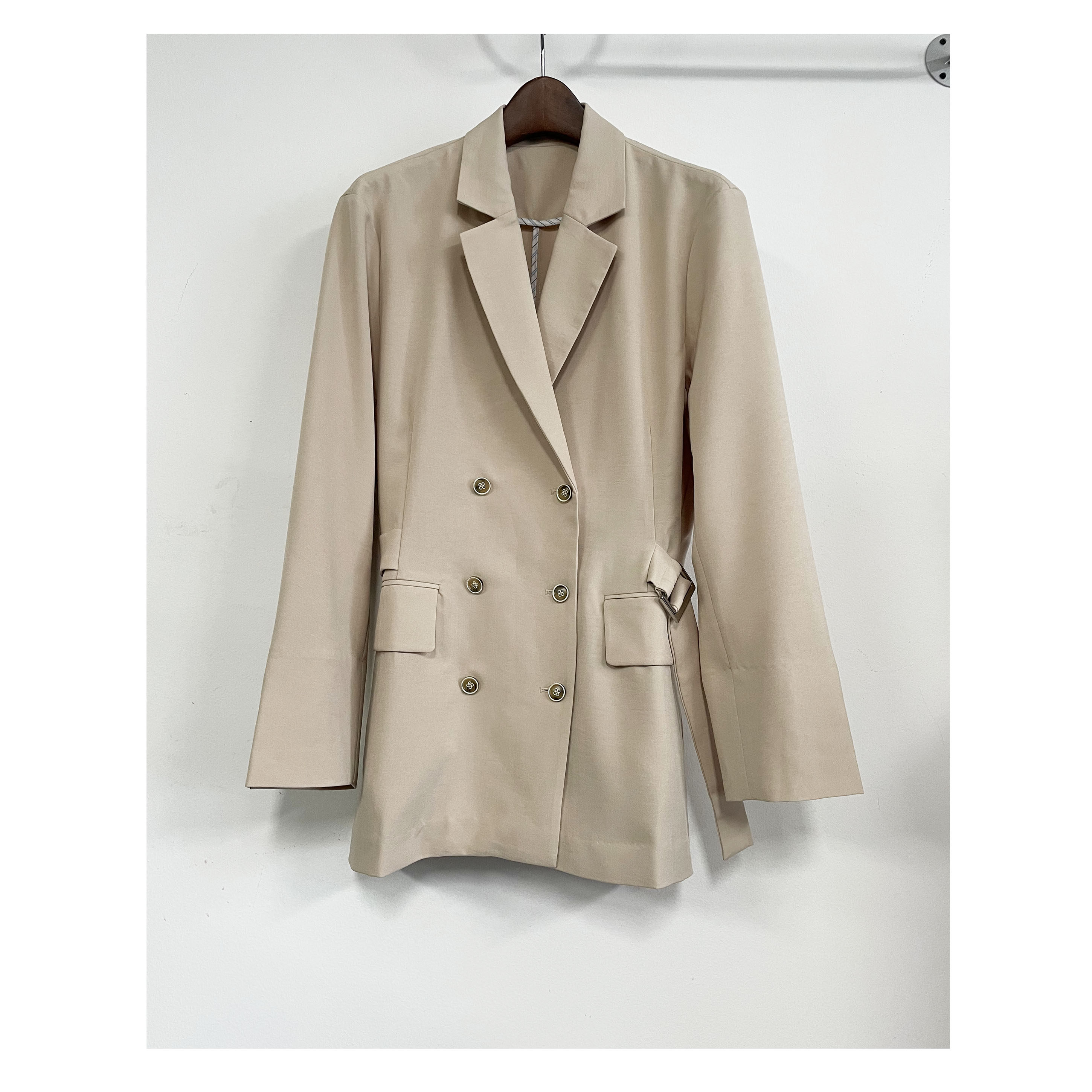 新品 米色西装外套 女士 2024春装薄款 做工精细 出口订单英伦风