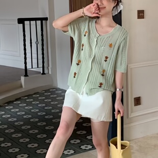 新款春夏2026绣花针织短袖宽松短款圆领开衫甜美镂空女装T恤上衣