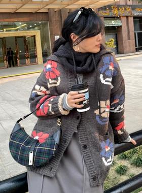 CMETER 秋冬新中式复古翻领宽松开衫双层织法花朵毛衣外套女