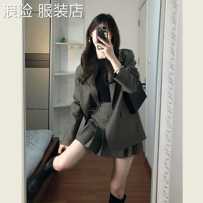 浪险韩系通勤时尚减龄套装女春秋季小个子西装外套高腰百褶短裙两