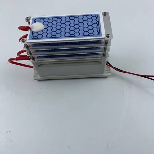 臭氧发生器家用除甲醛空气净化器车载臭氧消毒机养殖场杀菌臭氧机
