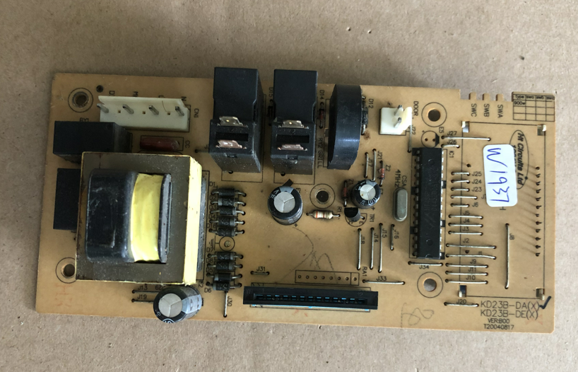 原装拆机，没修过，实物拍图，默认韵达，当天发货 买电视主板的亲，请看清标题的屏型号