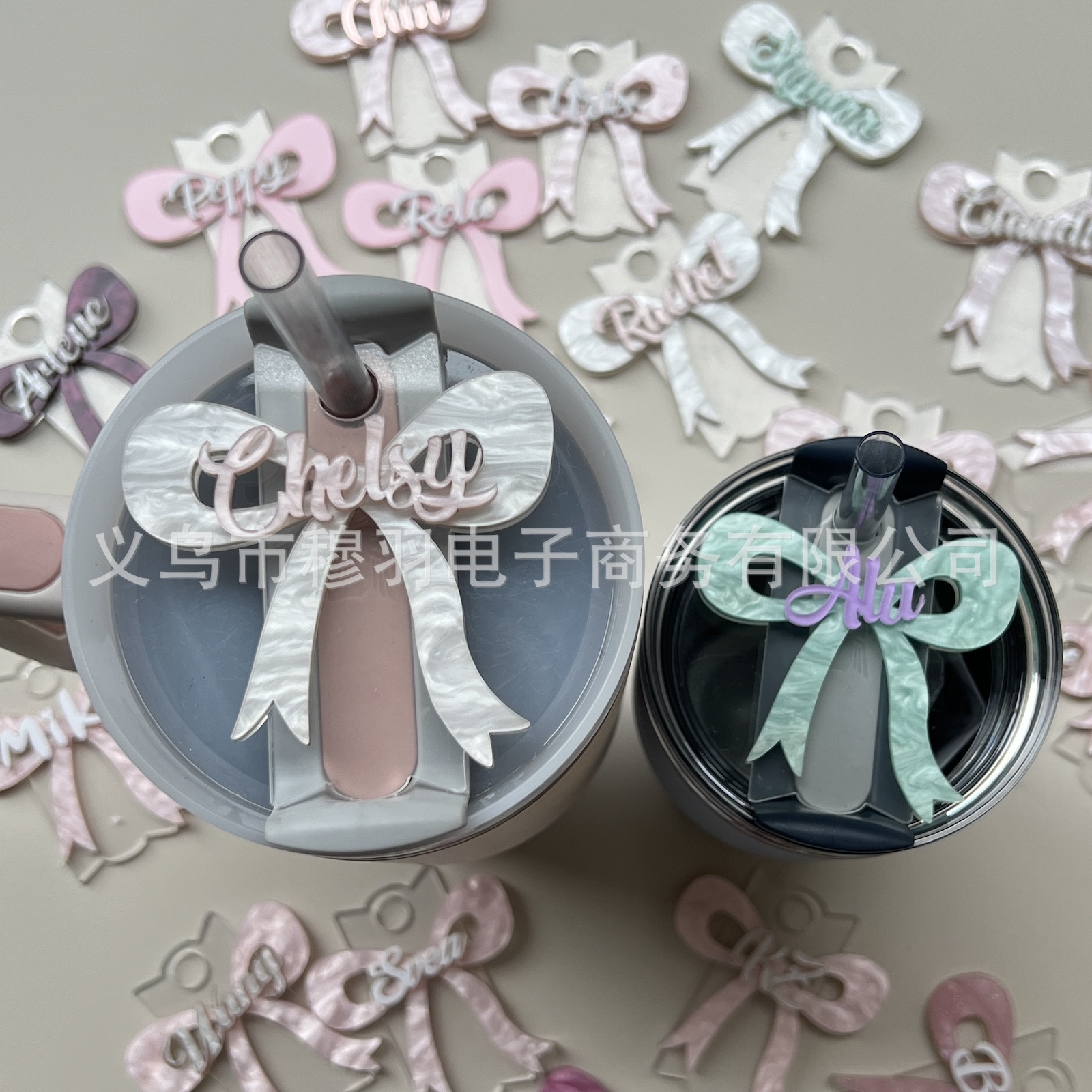 一件私人定 制 3D Stanley Name Plate，蝴蝶，花朵，蝴蝶结等