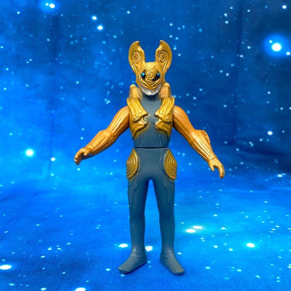 泽塔软胶怪兽13厘米模型人偶海盗外星人巴罗萨星人曼