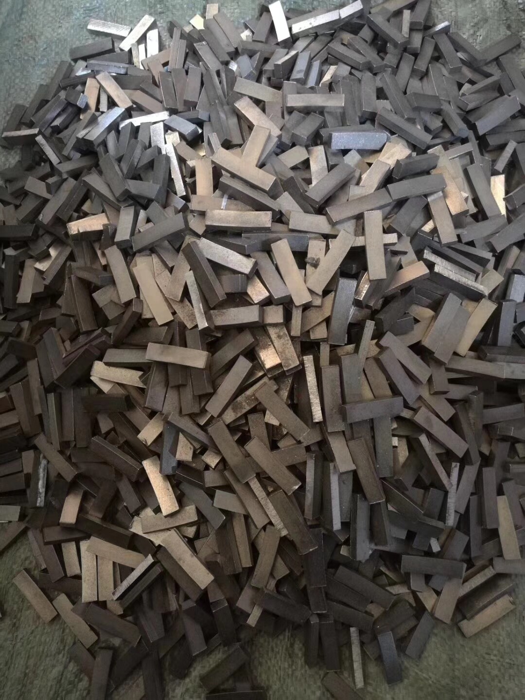 锋利型切墙锯片齿钢筋混凝土锯片牙齿墙锯机牙齿手摇切墙机锯片齿