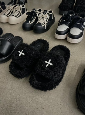 M7SMFK黑丝绒毛毛拖鞋 十字花毛绒外穿一字拖女23年新款