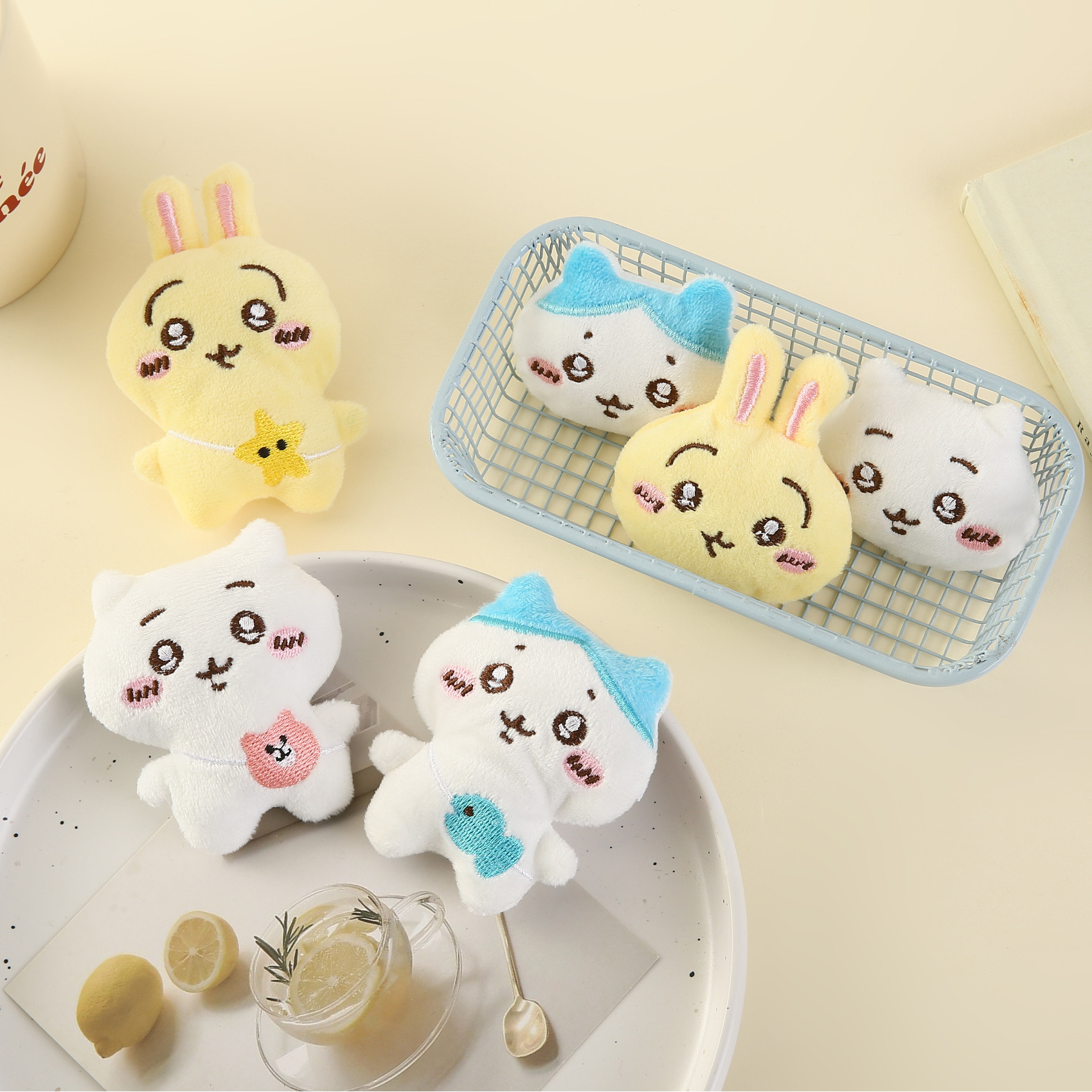 日系爆款chiikawa自嘲熊小八乌萨奇可爱毛绒公仔玩偶胸针服饰配饰