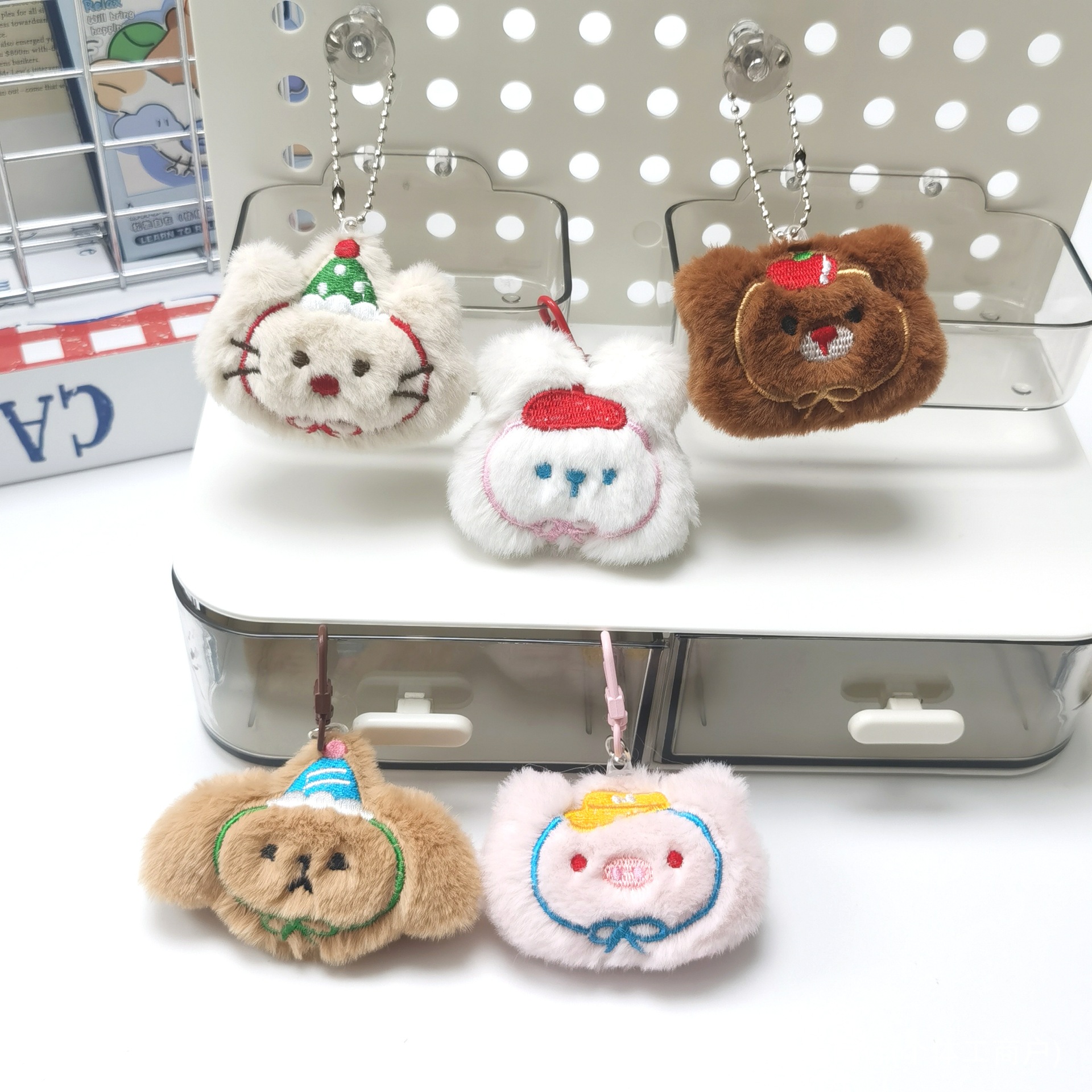 卡通生日帽小动物挂件小兔小狗玩偶钥匙扣挂饰小熊小猪胸针配饰