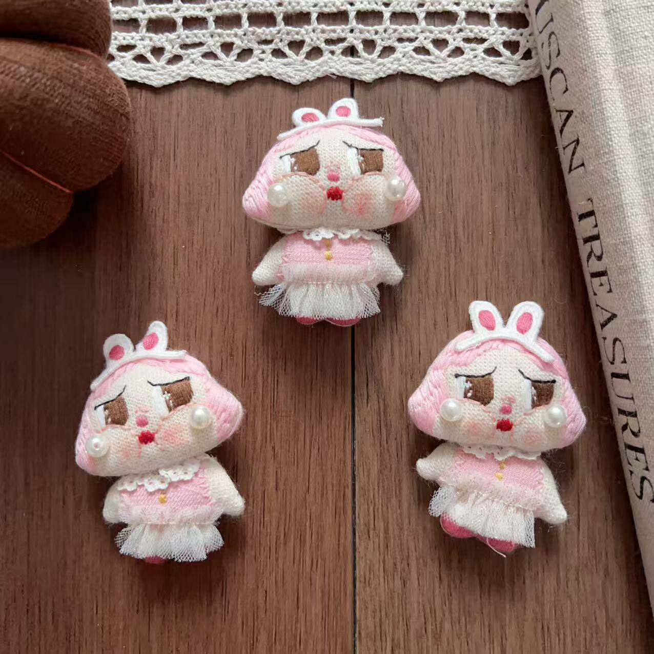 韩版充棉布艺ins风卡通粉色女孩发夹配饰胸针包挂钥匙扣服装辅料
