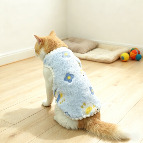 New Plaid Cat Clothing with Harness Clips, Fleece Lined and Thickened, Autumn/Winter Puppy Cat Vests, Four-Legged Clothes for Cats