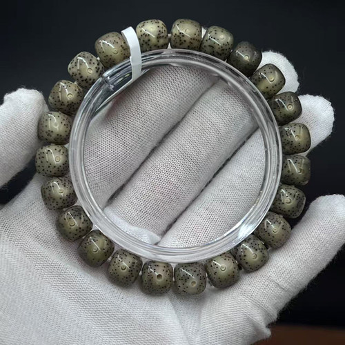 精品一步到位9*10桶珠绿幽灵手串