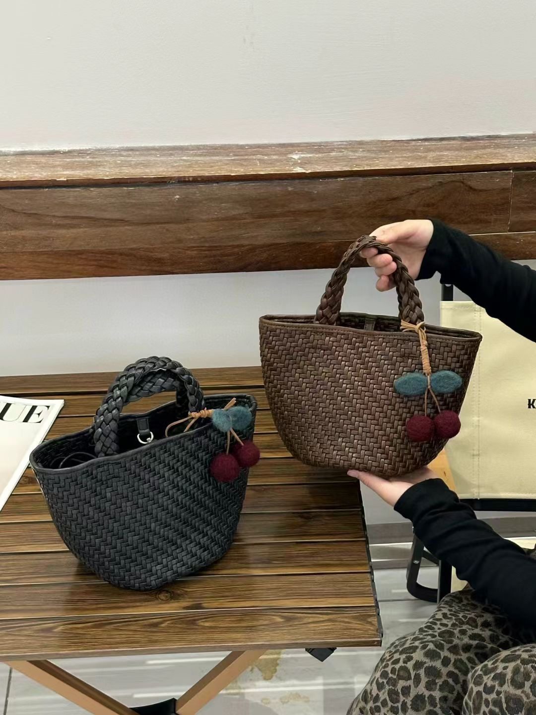 手工编织包手提时尚编织包百搭水桶包女包2025新款菜篮子包25172,箱包皮具/热销女包/男包,通用款女包,淘宝优惠券,粉丝福利购,淘宝优惠卷