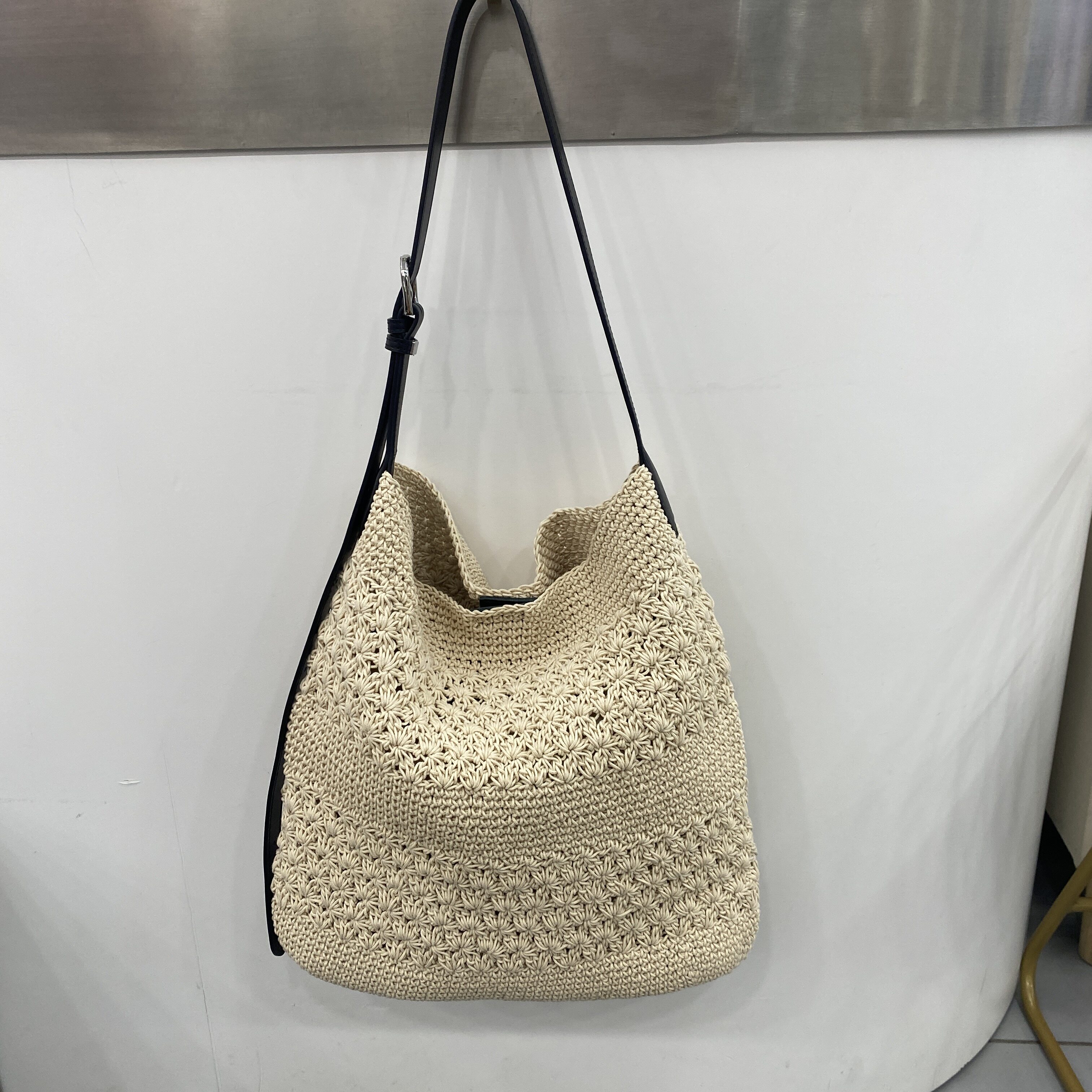 真皮2026新款时尚百搭女包单肩包斜挎包蜜蜡线编大包托特包镂空包