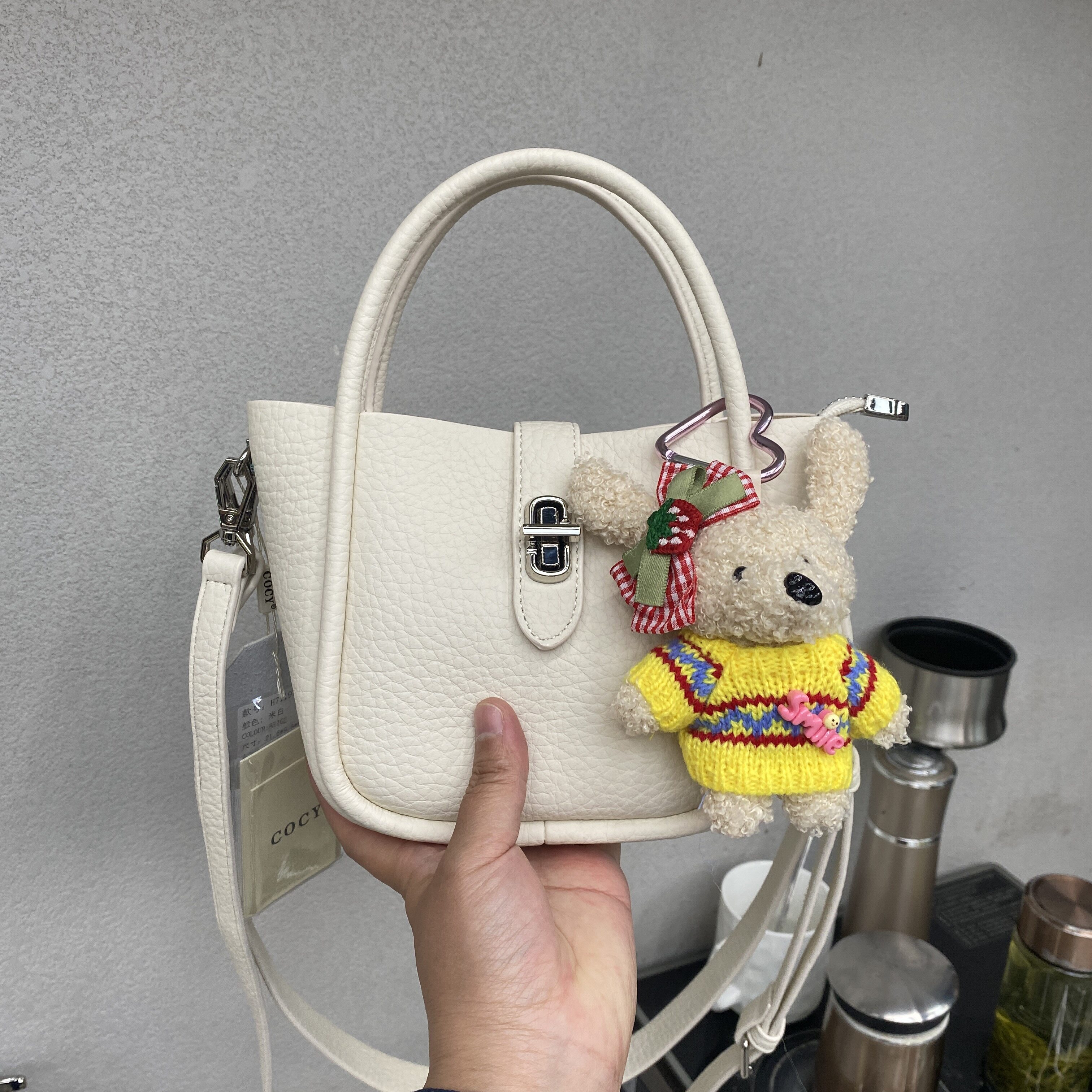 荔枝皮新款时尚百搭女包单肩包斜挎包手提包锁扣包腋下包水桶包