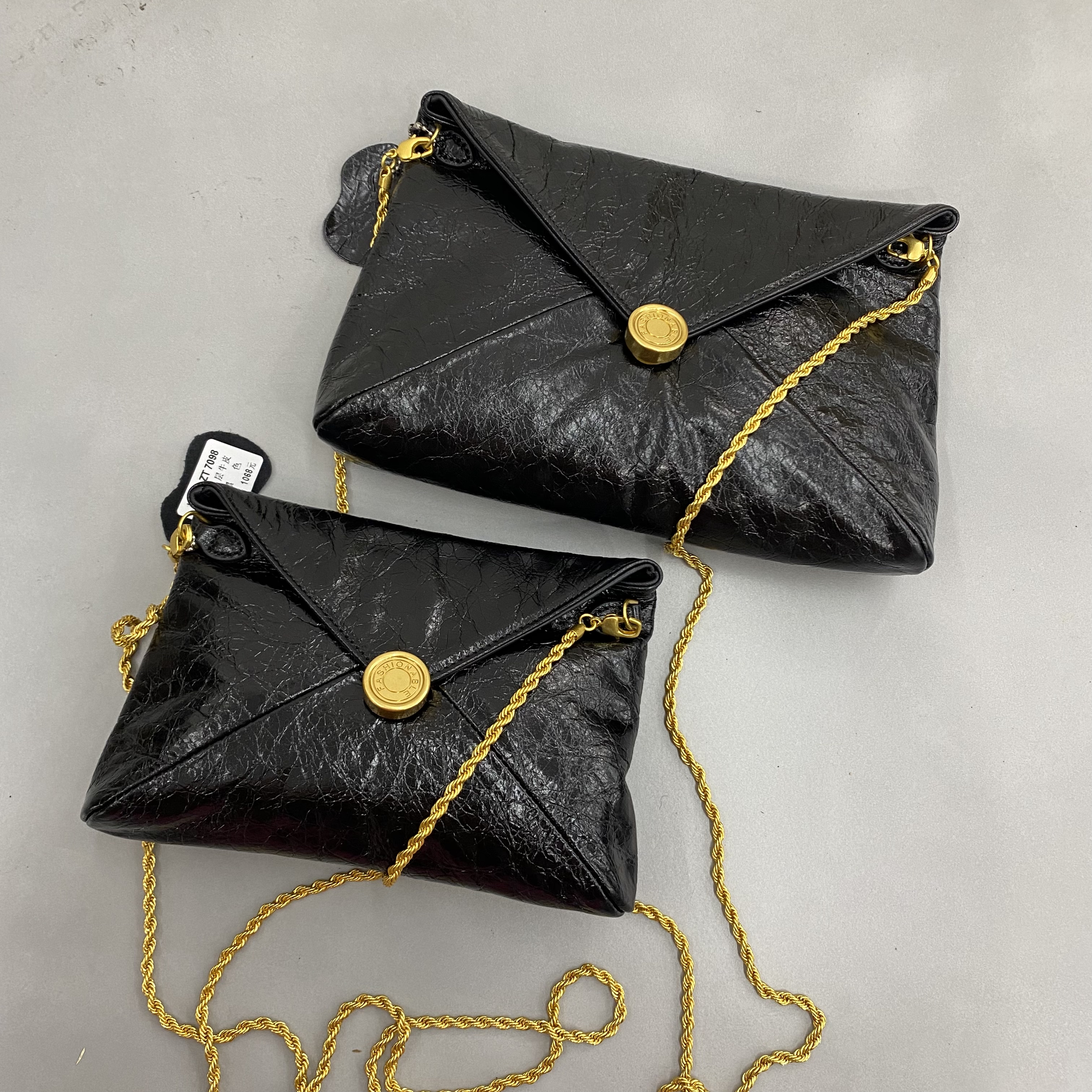 头层牛皮新款女包信封包单肩包小包斜挎包腋下包链条包小方包