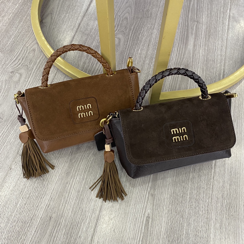 今年流行2025磨砂皮皮手提小方包新款链条百搭单肩斜挎包女潮8618