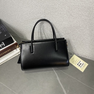 油腊皮女包2025新款枕头包时尚百搭包手提包斜挎包单肩包9236-1