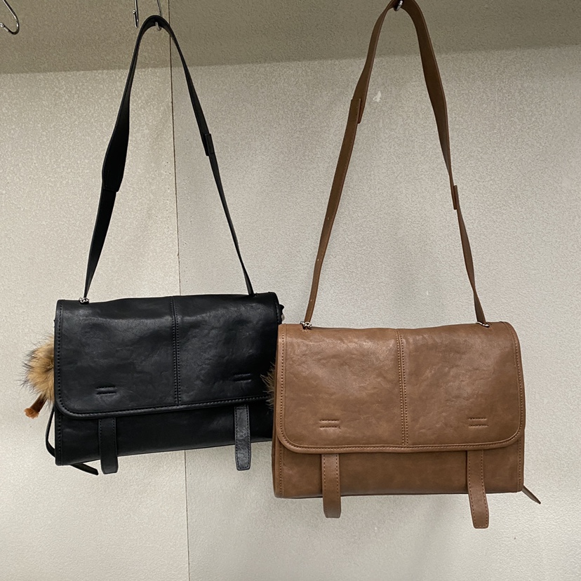 女包2025新款时尚百搭单肩斜挎包腋下包邮差包小清新牛皮包托特包