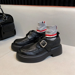 葡萄妈studio水洗马皮圆头英伦风粗跟乐福单鞋小皮鞋女