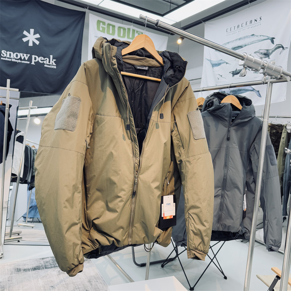 TPU膜防水面料户外机能棉服外套