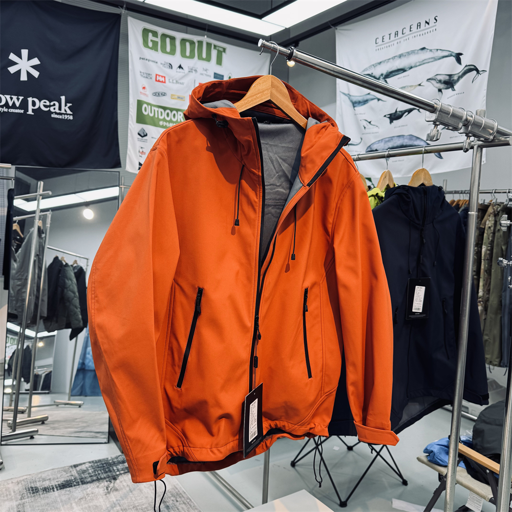 吸湿透气防风春秋款户外软壳衣