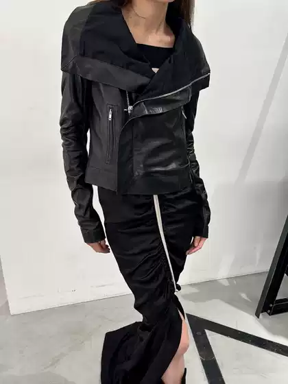 Dark Ro Style Asymmetrical Lapel Waist-Cinching Deconstructed Cut High-Neck Biker Jacket Slim Short Leather Jacket