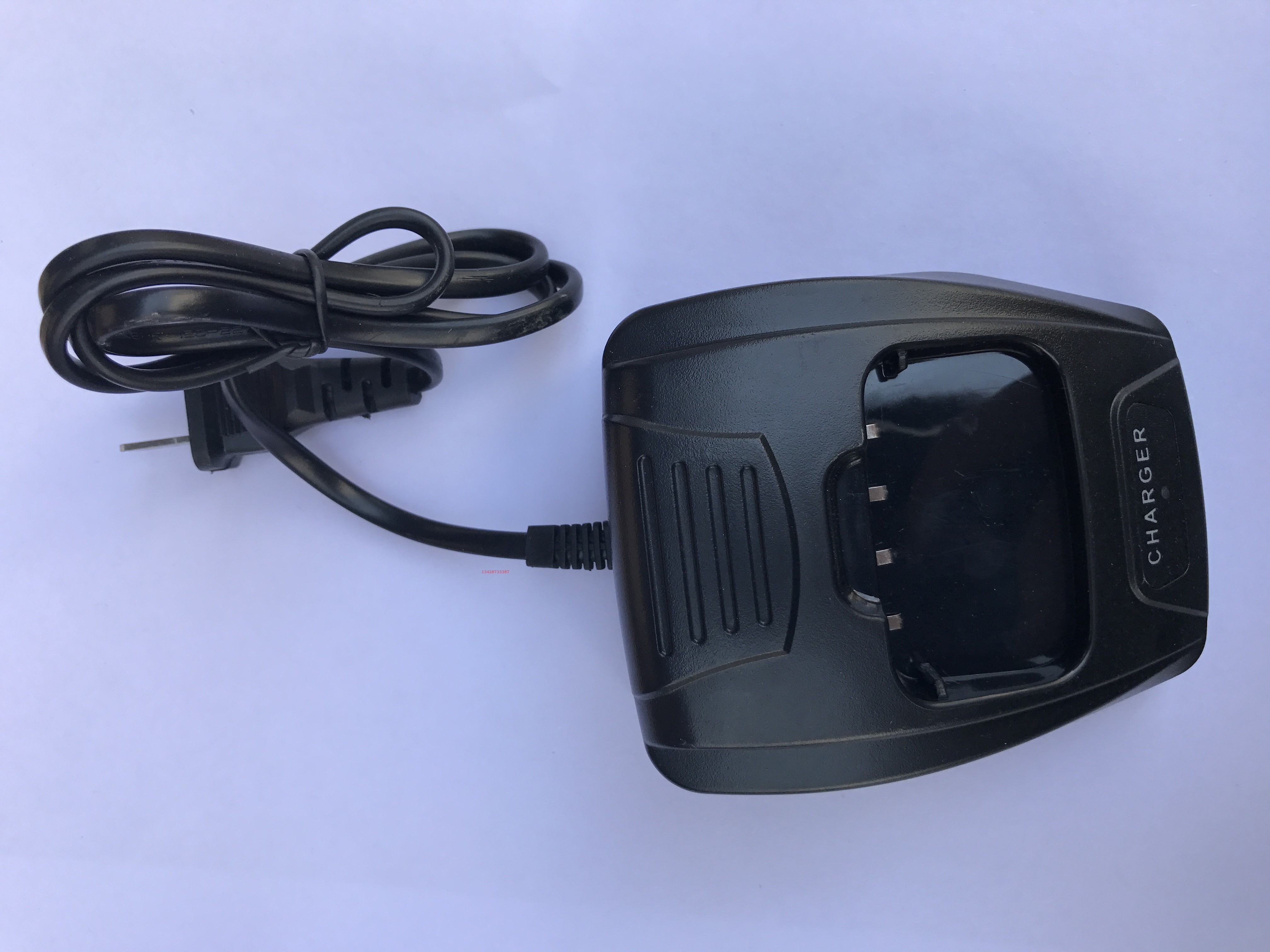 通TKT-818对讲机充电器