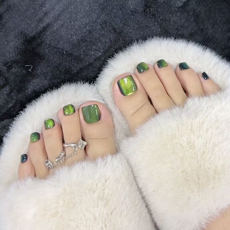 脚趾甲贴美甲可拆卸穿戴甲脚指甲贴片红宝石猫眼高级感美脚显白